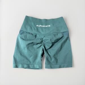 Alphalete Women’s Size XS Amplify 4.5 Inch Rose Athletic Shorts